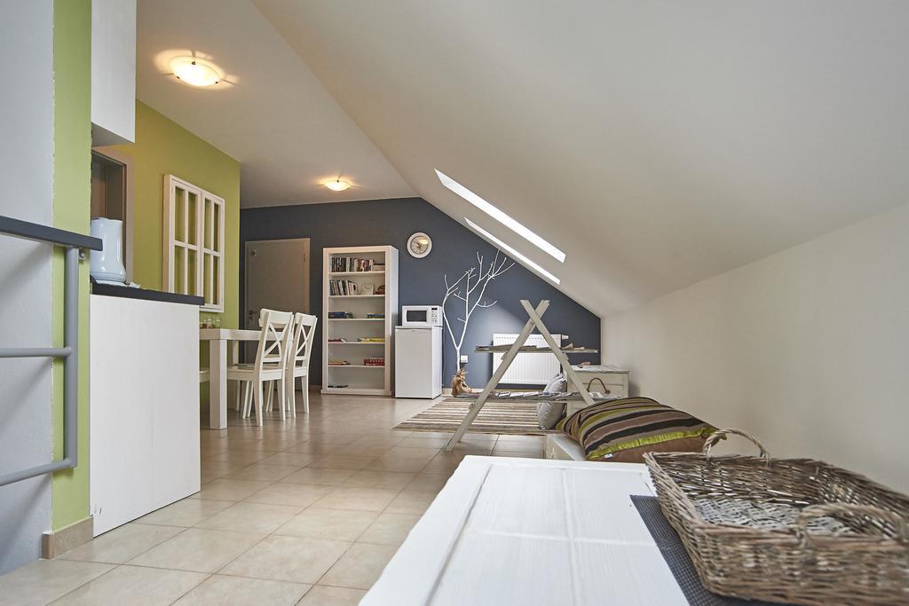 Apartmany Pelech เตรนชิอาสกี เตปลิตเซ ภายนอก รูปภาพ